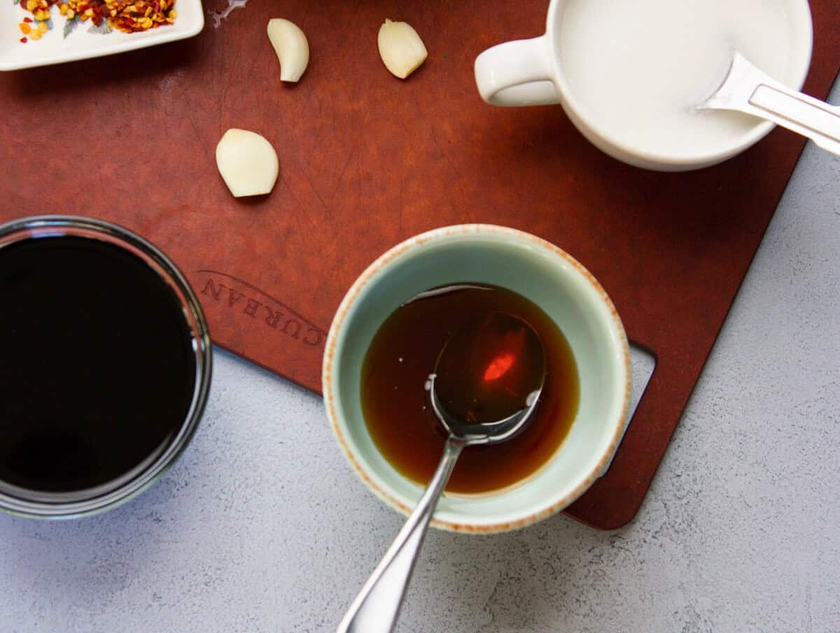 ingredients for soy chili sauce