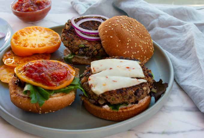 toppings on the black bean burgers