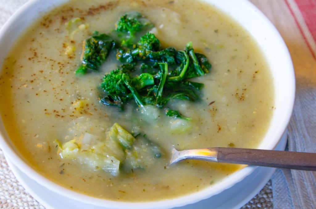 Creamy Potato Soup (Vegan)