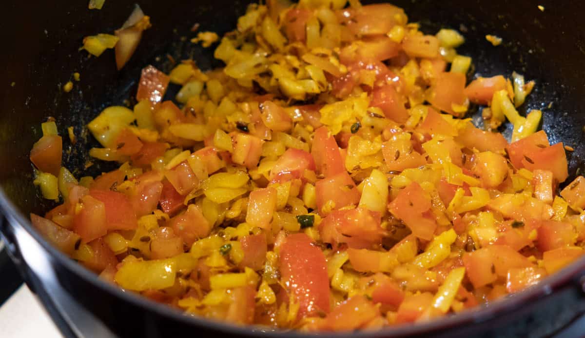 cooking aloo gobi