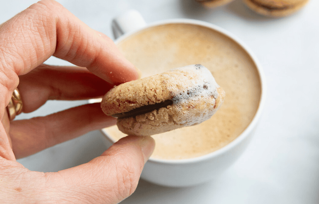 Baci di Dama (Lady’s Kisses) with latte