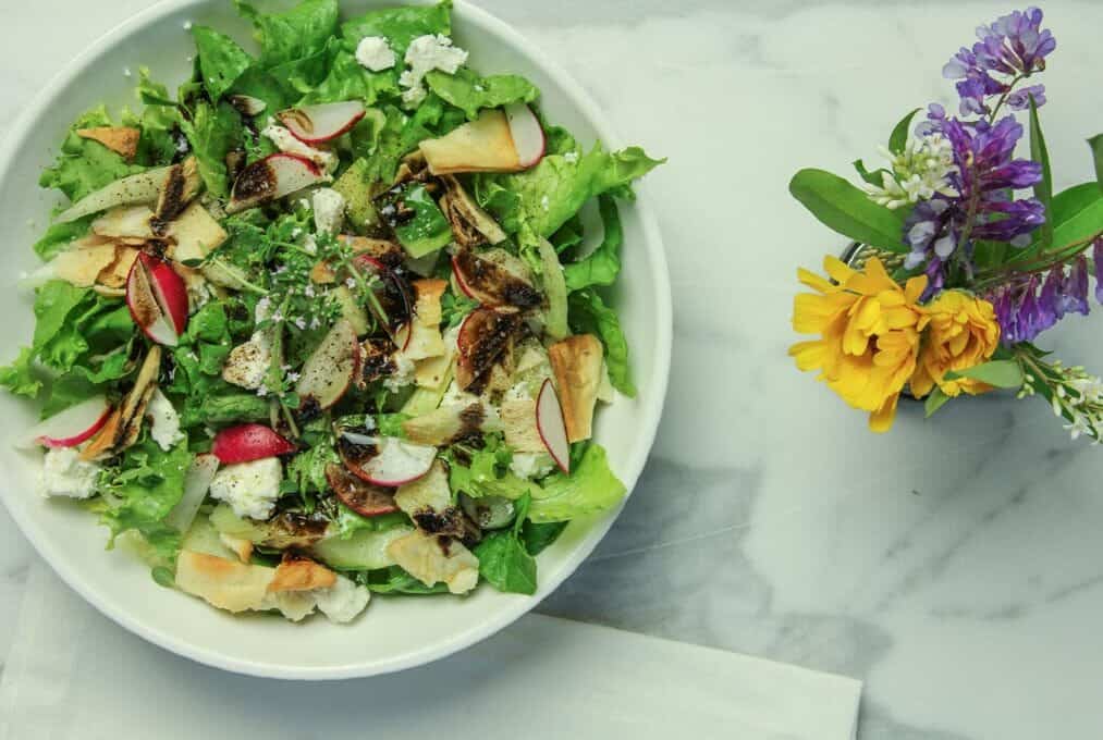 balanced green salad