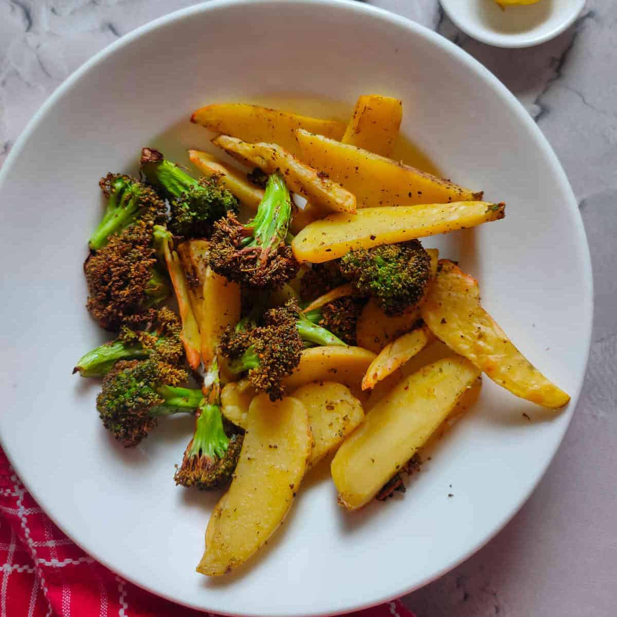 Air Fryer Broccoli Potatoes Recipe