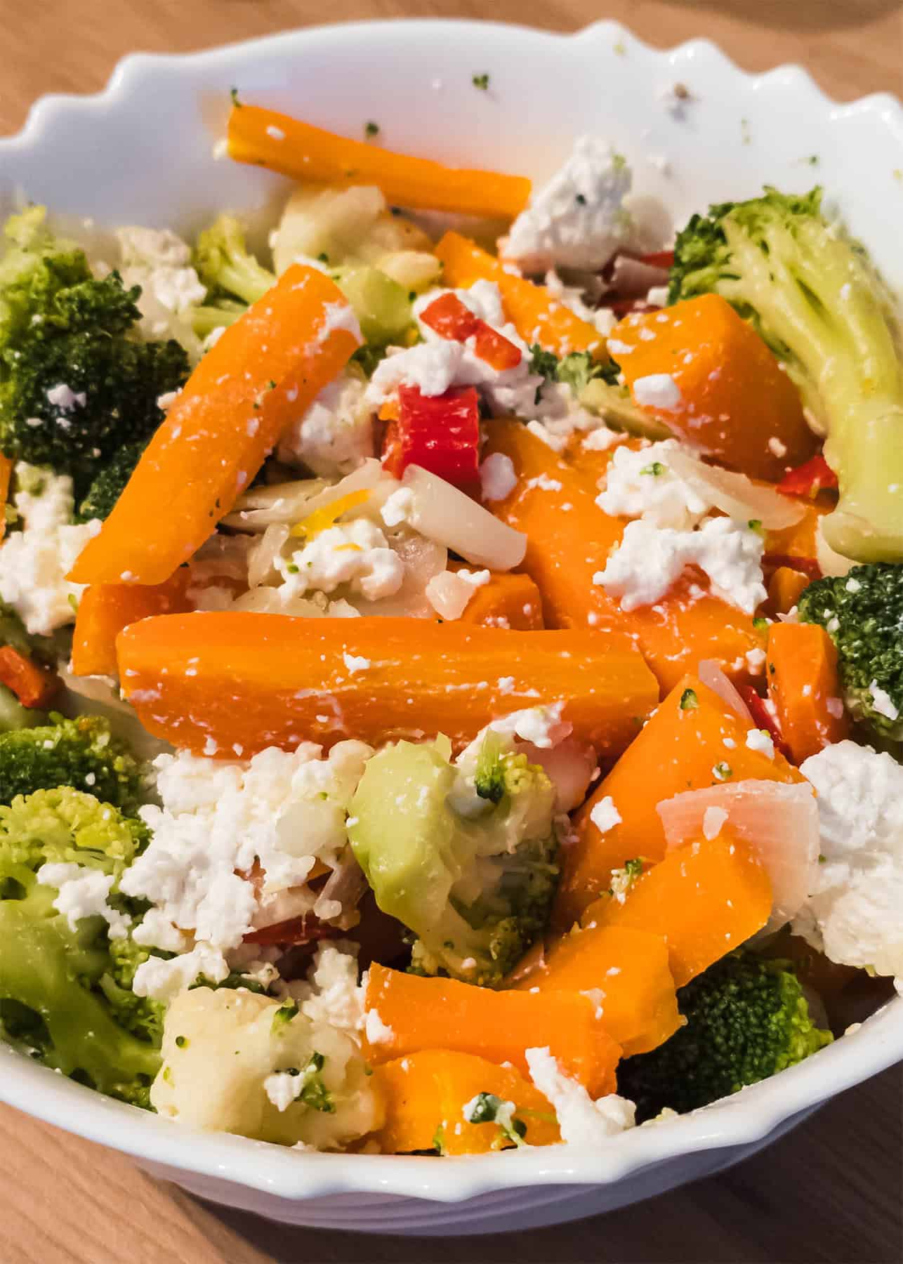 Colorful Veggie Salad with Broccoli & Cauliflower